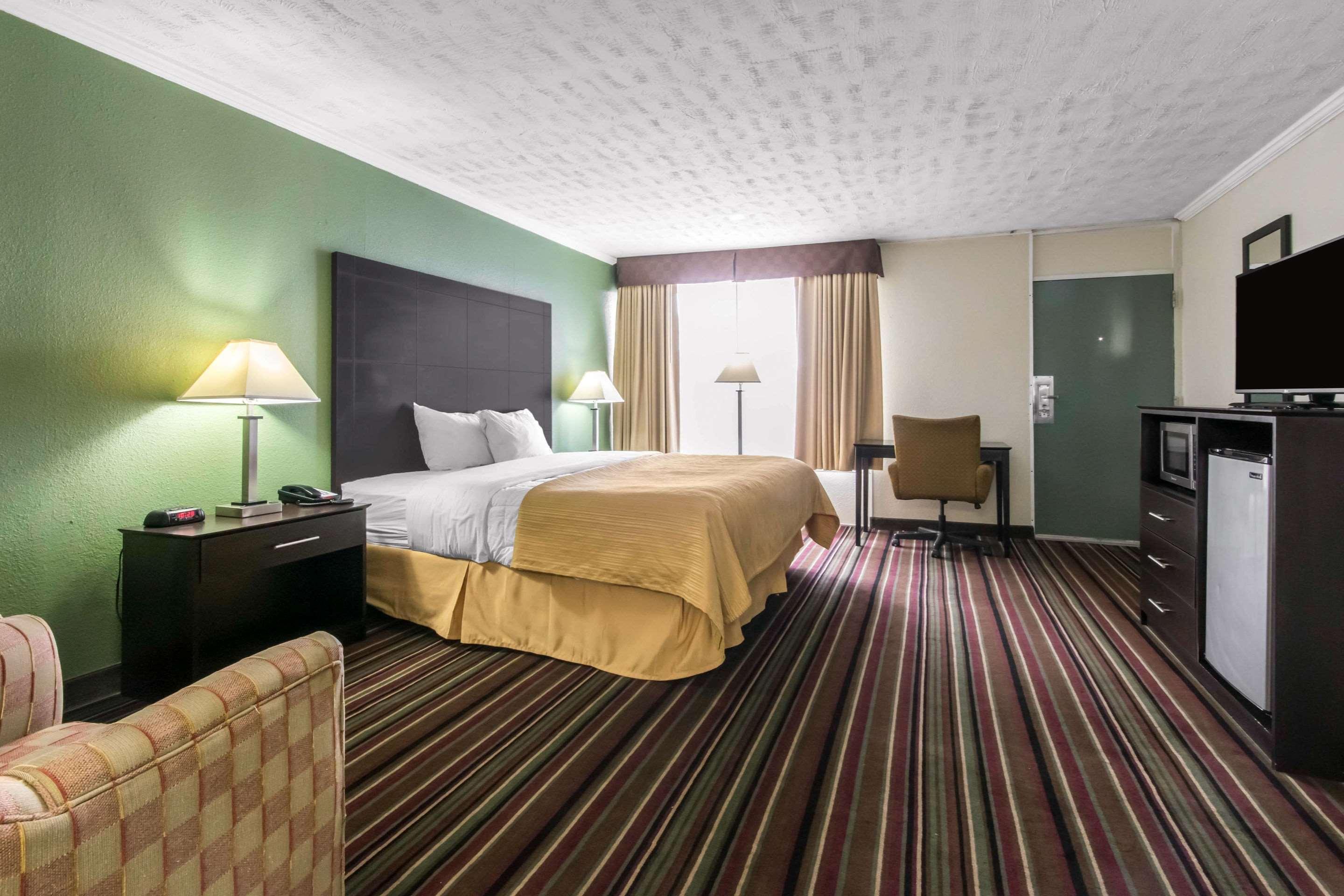 Quality Inn & Suites Horse Cave Екстер'єр фото