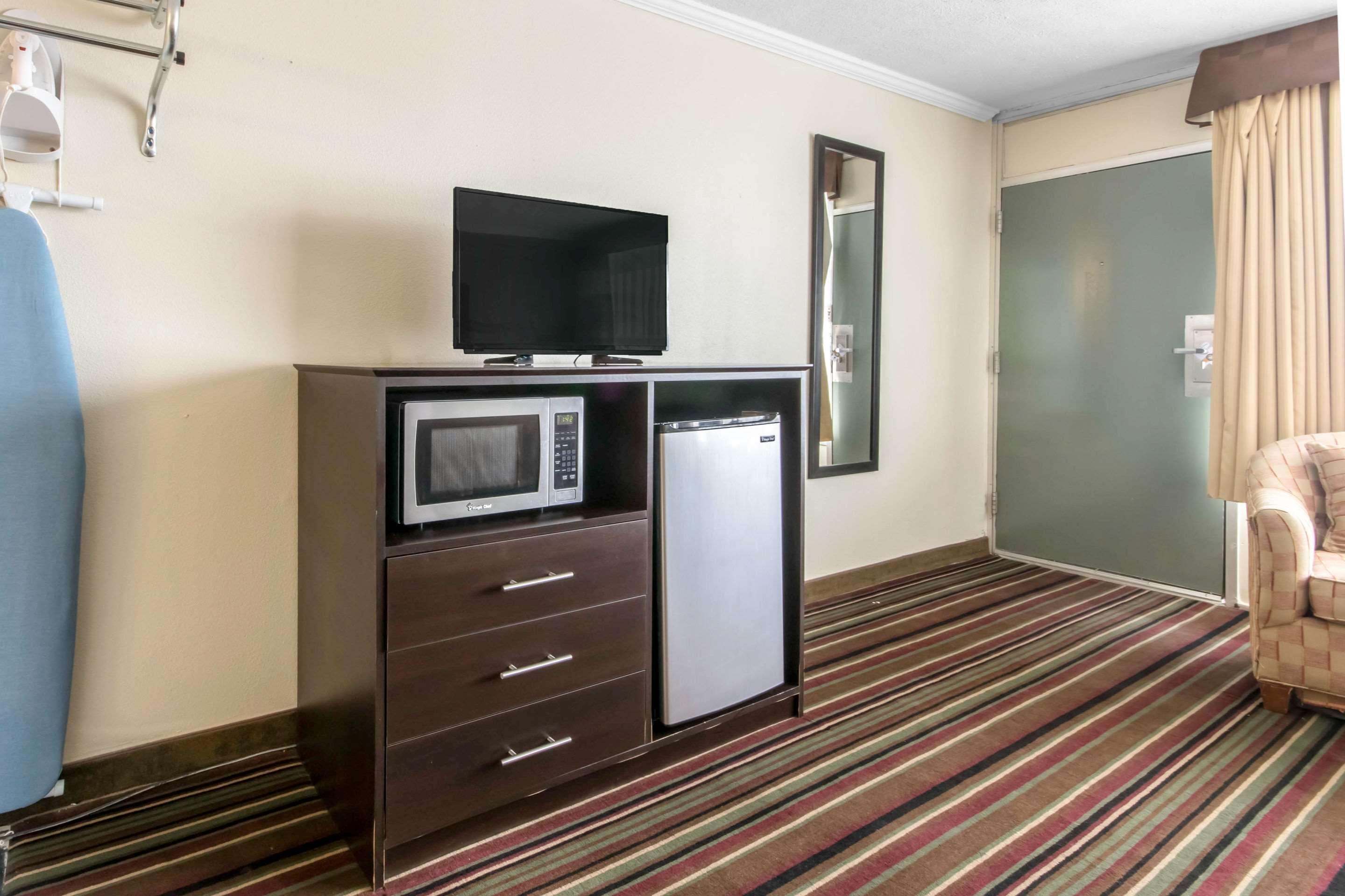 Quality Inn & Suites Horse Cave Екстер'єр фото