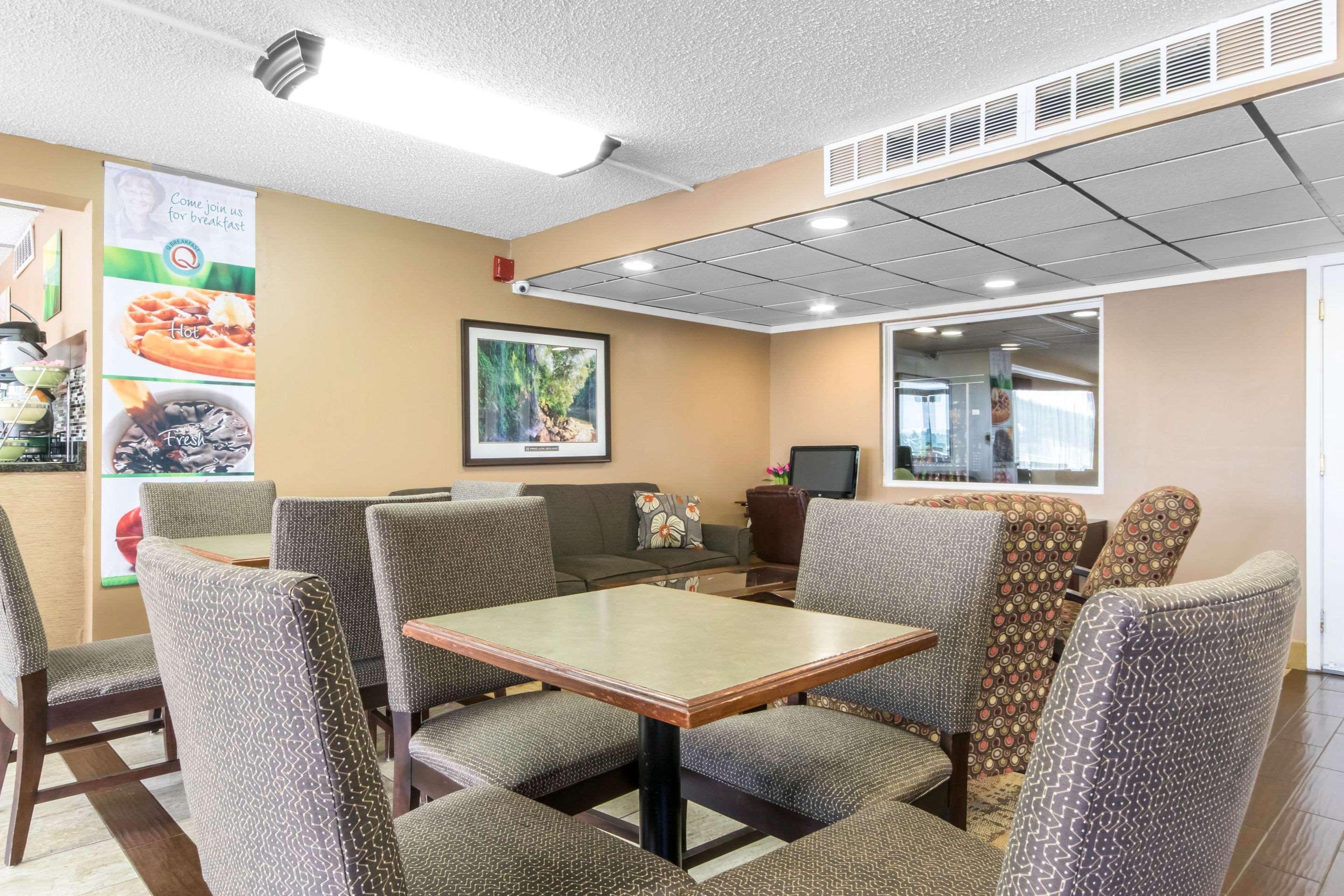 Quality Inn & Suites Horse Cave Екстер'єр фото
